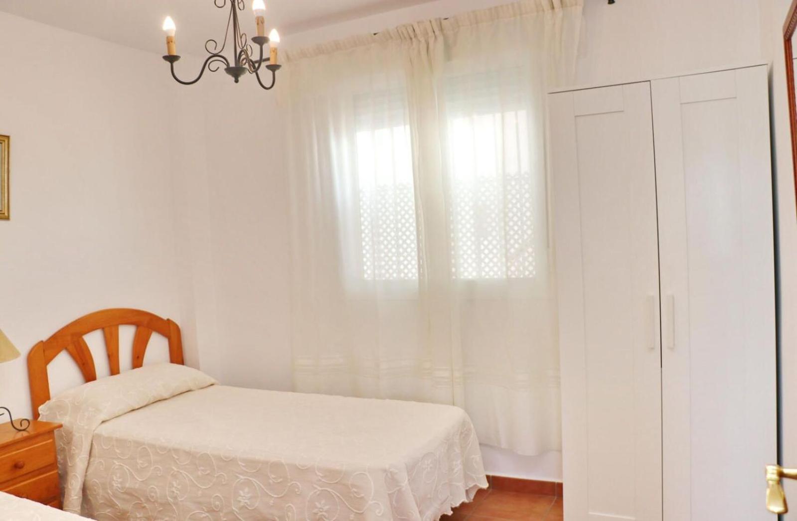 Apartamento Vistas Al Parque 科尼尔-德拉弗龙特拉 外观 照片