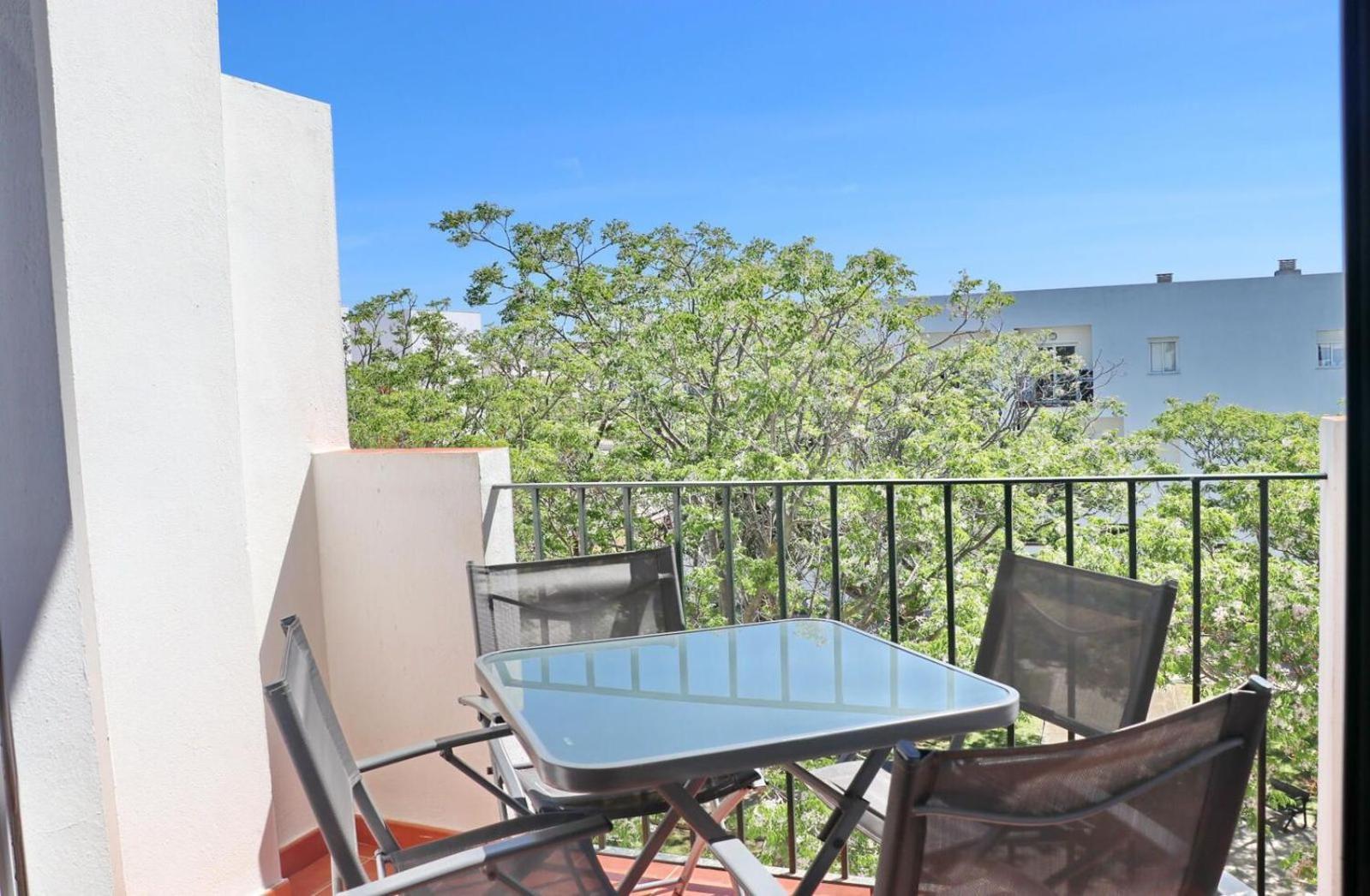 Apartamento Vistas Al Parque 科尼尔-德拉弗龙特拉 外观 照片