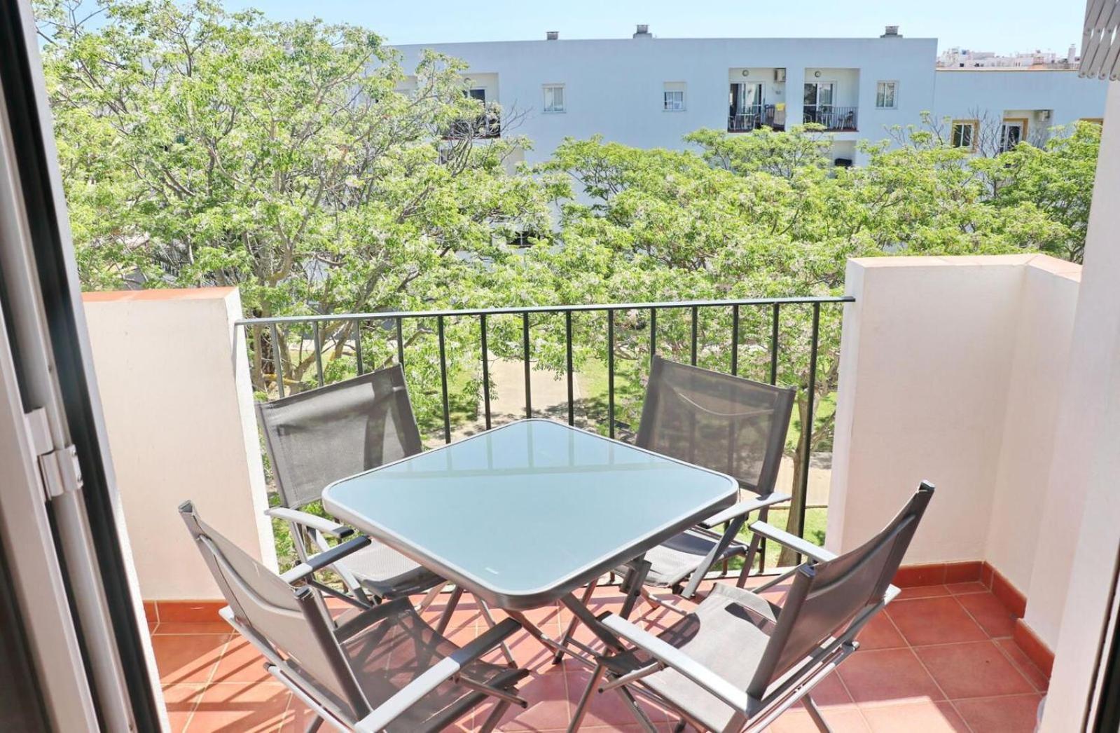 Apartamento Vistas Al Parque 科尼尔-德拉弗龙特拉 外观 照片